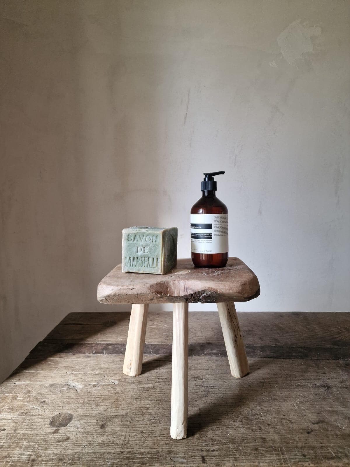 Three legged stool - Etsy 日本