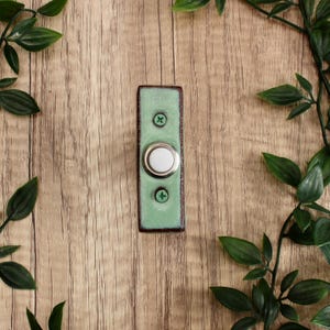 Placa rectangular para timbre con botón estándar - Azulejo ultramoderno - 2,5 cm de ancho - Aqua Mist - Cerámica hecha a mano