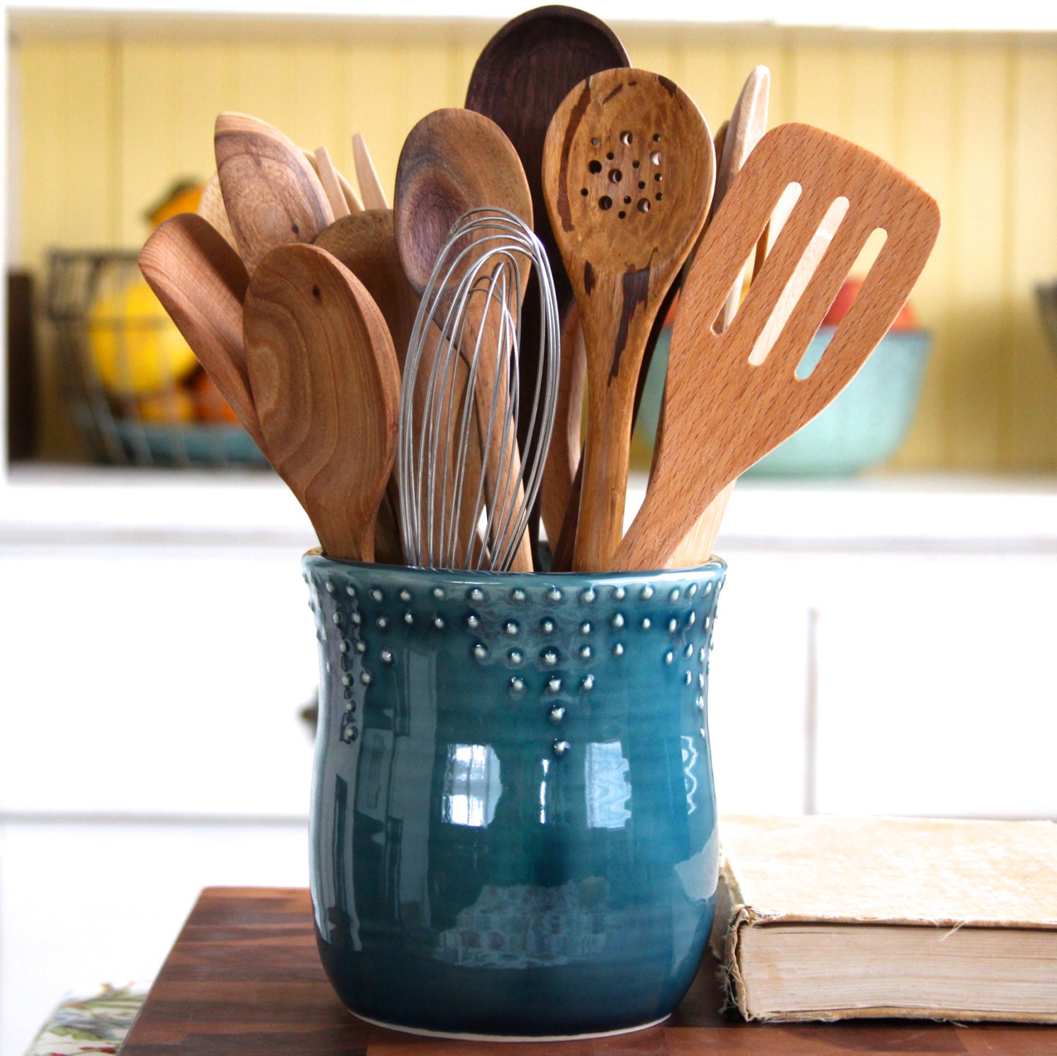 Ceramic utensil holder for kitchen