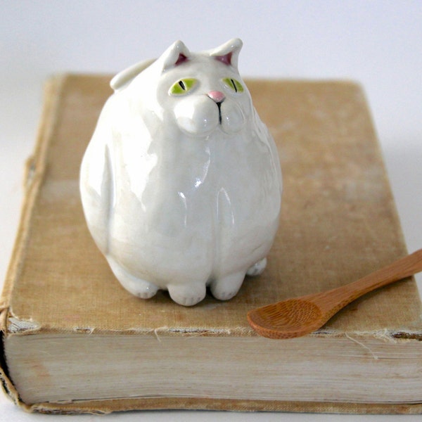 Kitty Cat Salt Keeper - Fat Cat with Green Eyes - Rustic Creamy White - OOAK - Ready to Ship