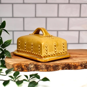 European Butter Dish with Lid and Handle - Modern Farmhouse Kitchen - READY TO SHIP