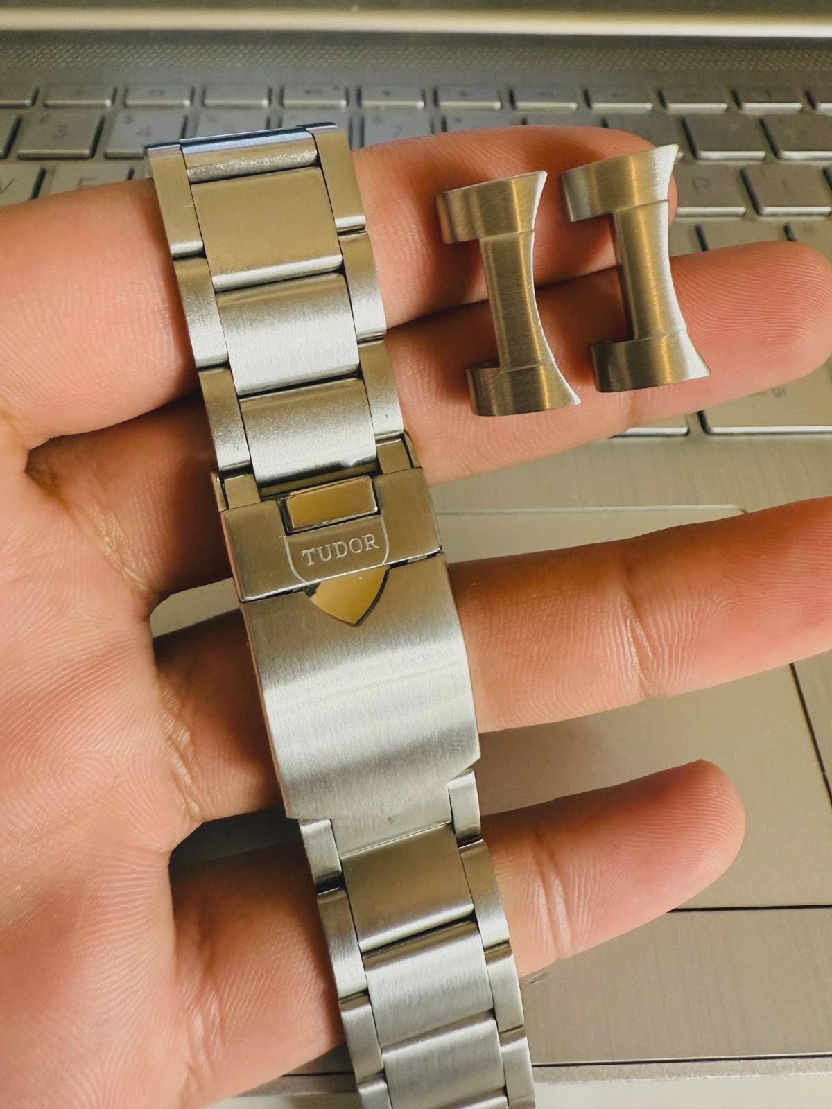 TUDOR BB41他　ステンレススチール 金属ベルト 調整可能 TUDOR BB41他 ステンレススチール 金属ベルト 調整可能 【公式通販】