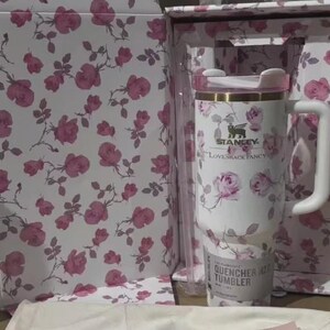 Vaso térmico Stanley X Love Shack Fancy de 1,2 litros (40 oz) – Edición Blooming Heirloom imagen 5