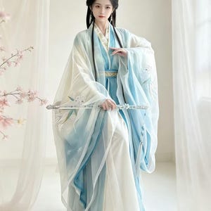 Vestido Hanfu clássico bordado plus size para mulheres, estilo tradicional chinês Wei Jin, fantasia de fada ampla e fluida para cosplay.