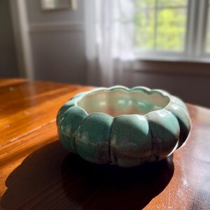 Vintage Gonder American Art Pottery | Fluted Bowl Planter| Green | E10