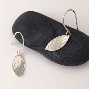 Small concave hammered silver leaf dangle earrings leaf shaped silver earrings image 1