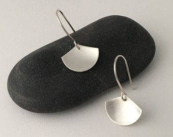 Mini brushed silver fan earrings