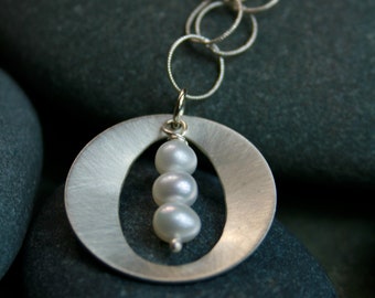 Round silver pendant with pearls necklace - silver and pearl necklace