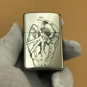 Anime Engraved Cupronickel Lighter – Sukuna Collectible Gift, Daily Use Refillable Windproof Metal Lighter