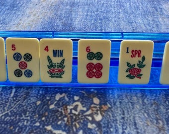 Travel Tiles - Flat Ivory American MahJong Tiles 1x1.5x1/8 - traditional style 8 jokers + 4 blanks + extra flowers.  Beginners.
