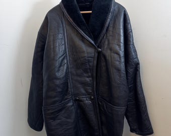 Vintage Black Shearling Coat – 80s/90s Sheepskin Leather Jacket