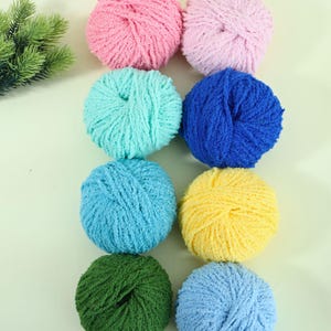 Premium Short-Pile Plush Yarn, Rich Color Selection, Ideal for Knitting Scarves, Sweaters, Clips, and Toys