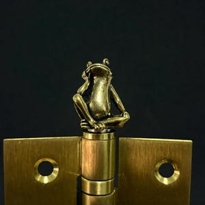 Ponteira de dobradiça em forma de sapo de 2,5 cm - Decoração para casa em latão