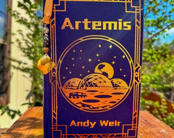 Artemis de Andy Weir: Libro diseñado y encuadernado a medida.
