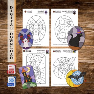 Può includere: Un set di download digitale con quattro modelli di vetrate a tema Halloween raffiguranti un fantasma demone, un gatto stregato, una casa stregata e un pipistrello con la luna, completi di modelli numerati ed esempi a colori.