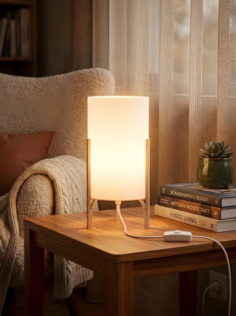 HIKARI Japandi Table Lamp – Minimalist LED Bedside Lamp with Warm Light | 3D Printed Design in Wood Look | Scandinavian & Japanese image 2