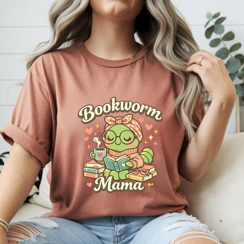 Bookworm Mama Shirt – Cute Reading Mom Tee | Mother’s Day Gift for Book Lover Mom, Cozy Reader Shirt afbeelding 5