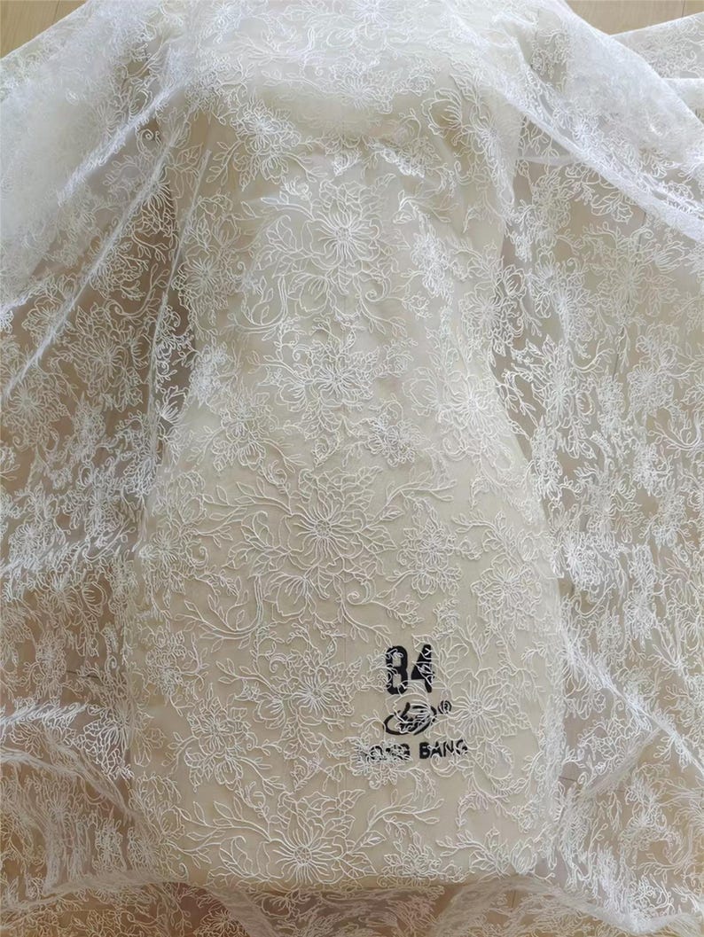 Elfenbensvit bomullsbroderad spetstyg på metervara, blommig brudspets för brudklänning, vintage spetstyg för slöja, klänning, gör-det-själv-sömnad bild 5