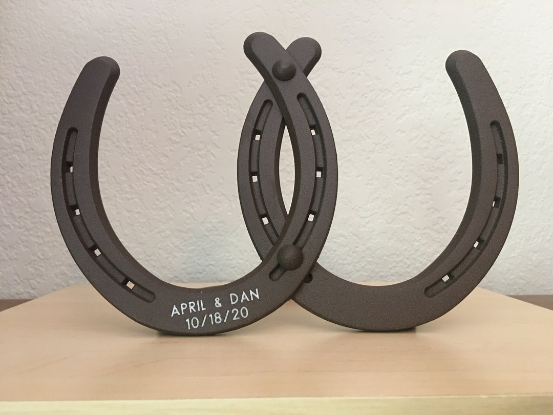 Linked 2 Horseshoes Standing Wedding Cake, 6th 2016 Anniversary Gift
