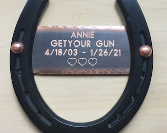 Pet Memorial Sign, personalized engraved horseshoe, horse loss, remembrance, grave marker, sympathy, ENGRAVING INCLUDED