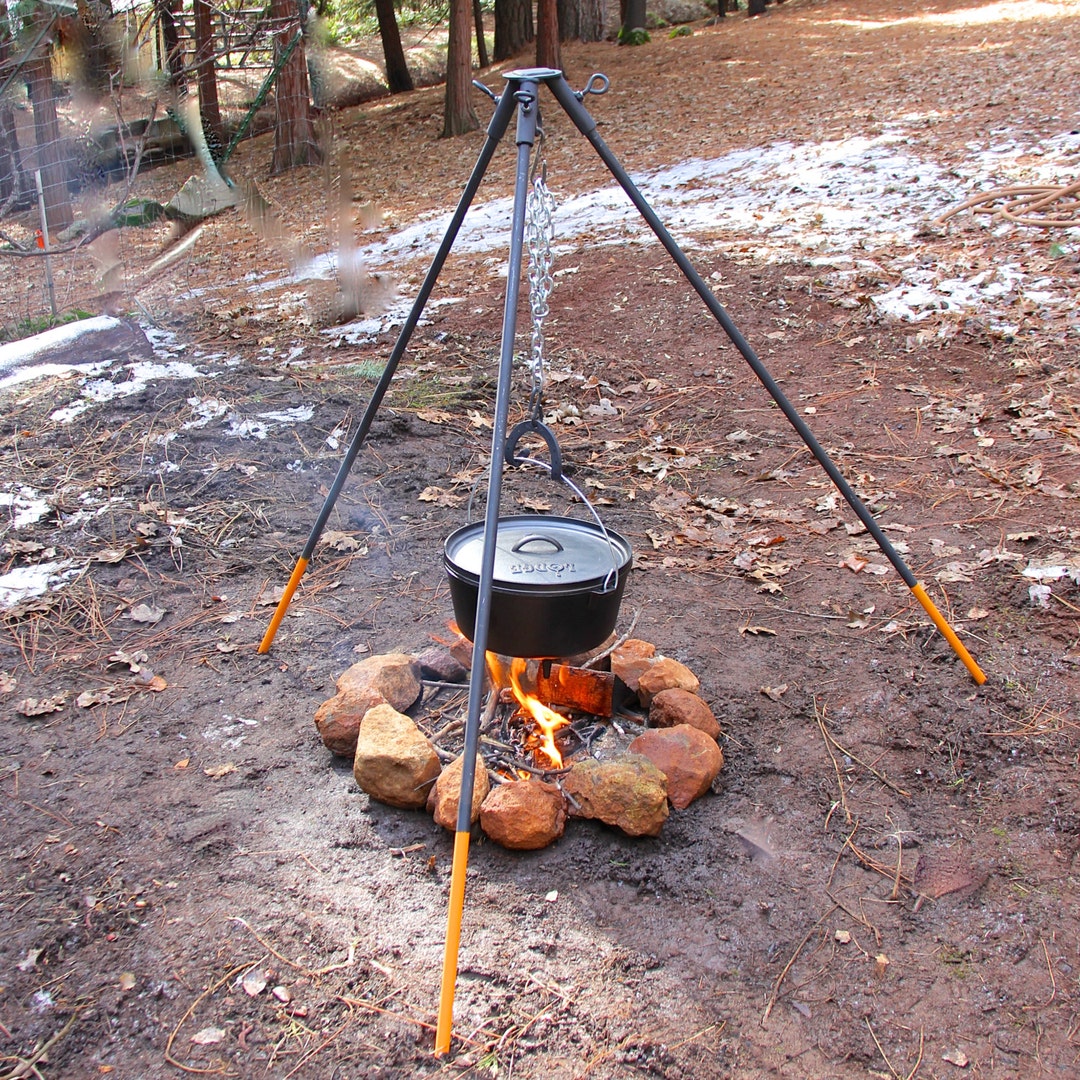 Bonfire Tripod Anti Slip Rust-proof Camping Cooking Tool Campfire Cooking Dutch  Oven Tripod for Outdoor