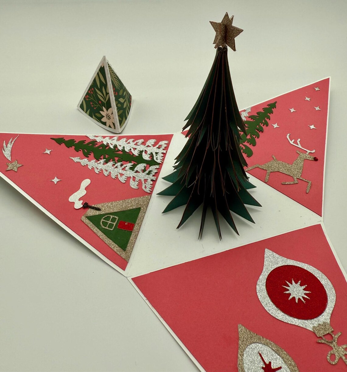 Explosion Box, Card, Gift. Celebrate Christmas With This Surprise Box ...