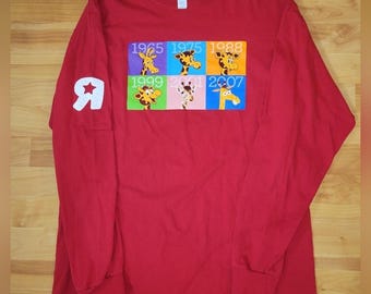 Y2k Toys R Us Large Red Long Sleeve Shirt with Cartoon Geoffrey Logo, M&O Gold