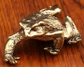 Brass Frog Figurine, Vintage Brass Toad Sculpture Decor
