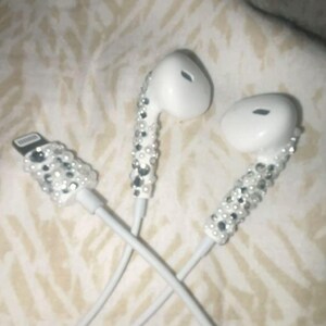 Custom Bedazzled Earbuds - Etsy