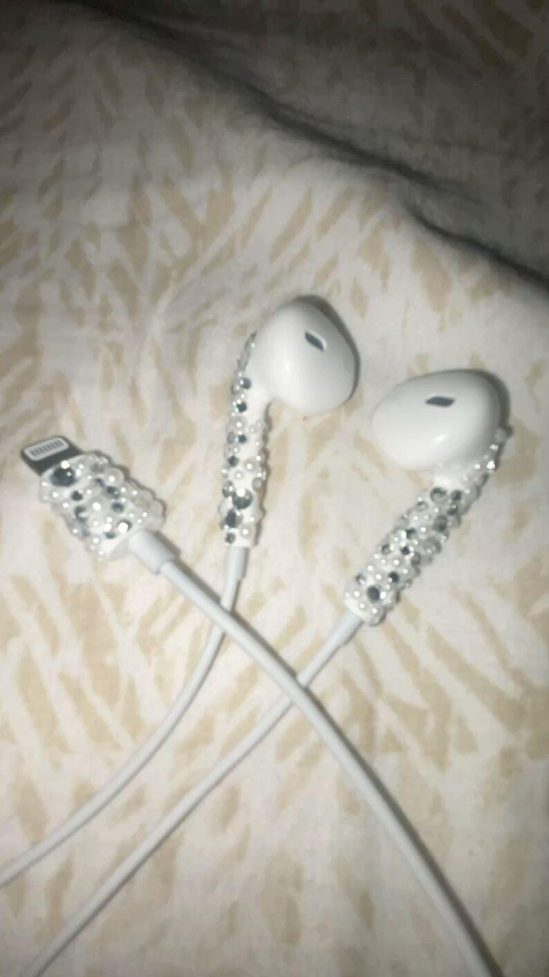Custom Bedazzled Earbuds - Etsy