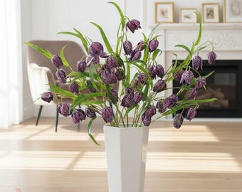 Realistiska rutig Fritillaria-stjälkar, lila vildblommor, tygblomsterdekor