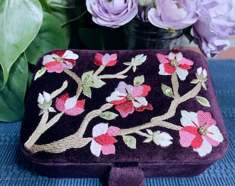 Hand Embroidered Floral Velvet Jewelry Box – Zardozi Style Amethyst Keepsake