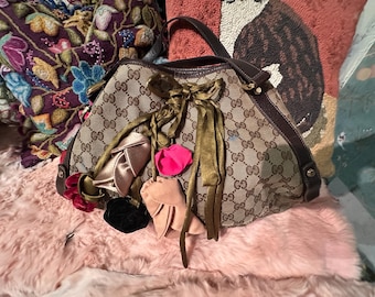 Authentic Gucci Tote – Hand-Appliqué Floral Art Bag – Upcycled Designer Shoulder Bag