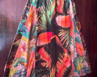 Falda Tucán Río FARM – Midi de Viscosa Selva Tropical, Estilo Boho Brasileño