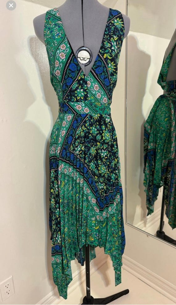 topshop green floral dress Neesha C Dress in Gingham Bloom main image 1