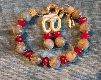 Gold Tone Beaded Bracelet/Earrings Set Red Beige Faceted Glass Beads Jewelry Set