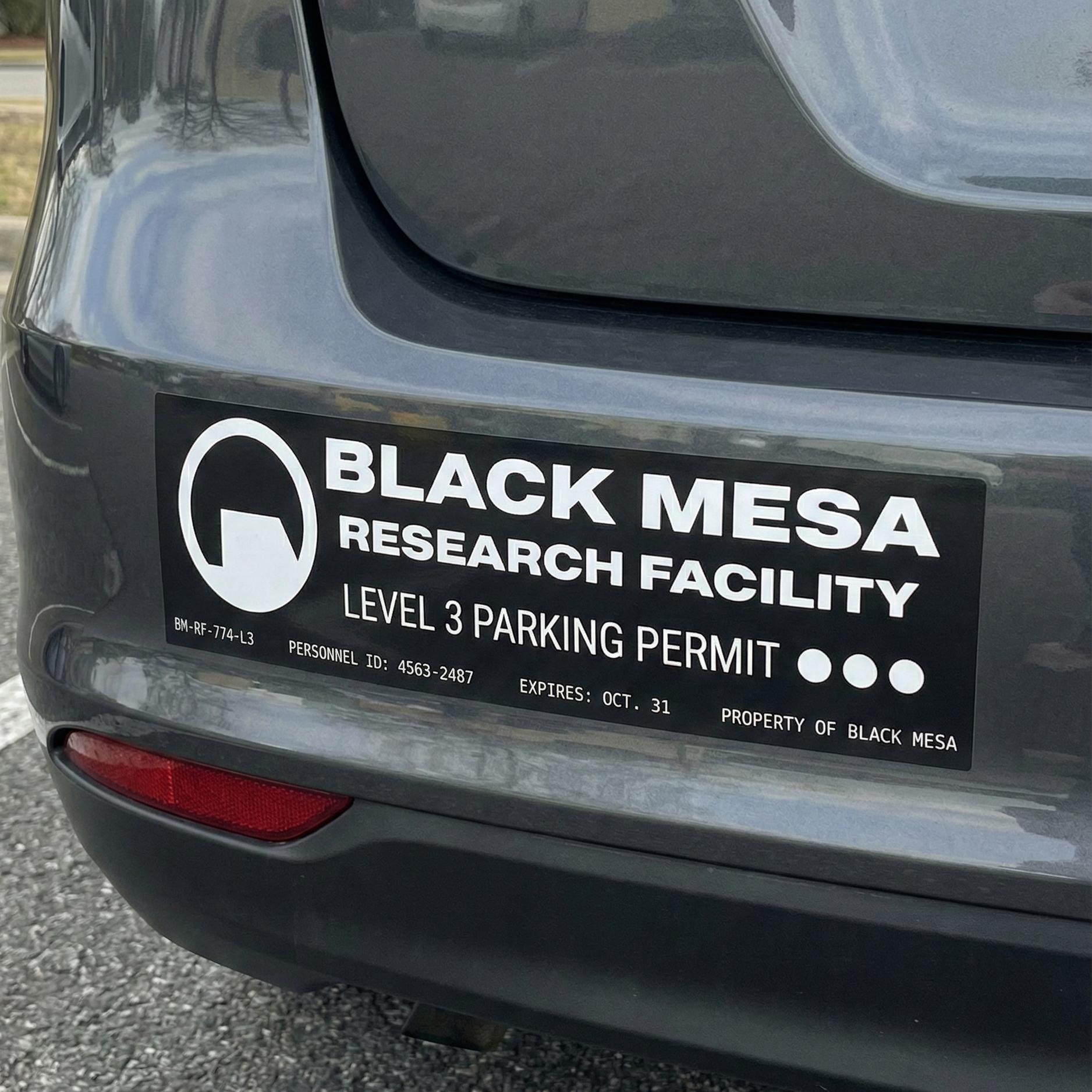 Half-Life Parking Permit 駐車許可証3300番ステッカー Black Mesa Parking Permit Bumper Sticker | Half-life Inspired