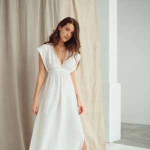 Linen long night gown Antique in white