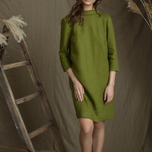 Dress Allegra in Moss green color linen