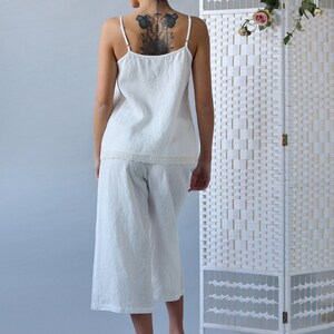 Cropped linen pants Isabella back view