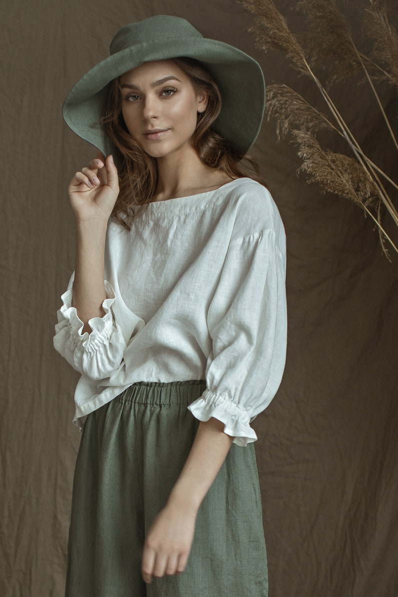 Linen lightweight foldable hat in pistachio color