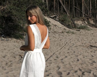 Robe en lin blanche MILA avec dos en dentelle / Robe de mariée en lin pour mariage de plage