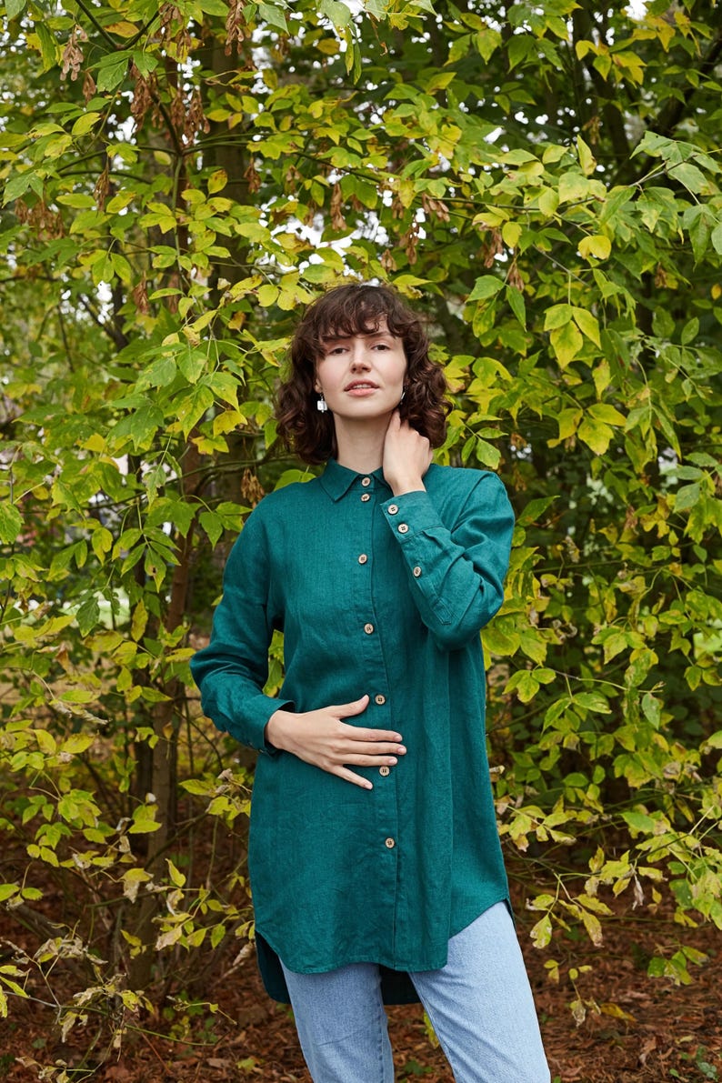 Linen shirt Elizabet classic with long sleeves