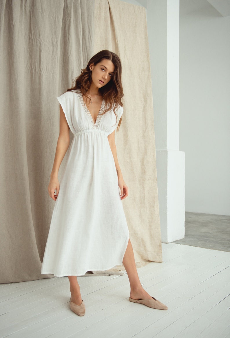 Linen long night gown Antique in white