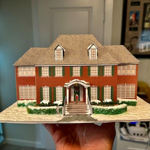 McCallister &quot;Home Alone&quot; House Model