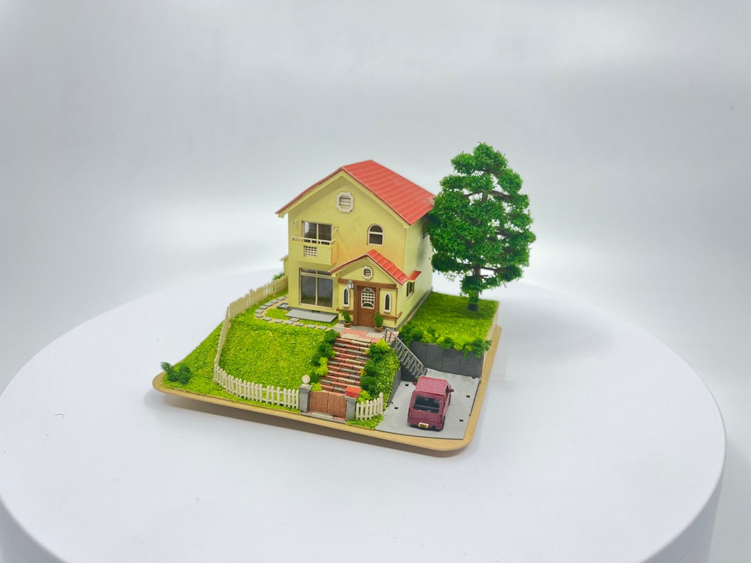 崖の上のポニョの家 - Etsy 日本