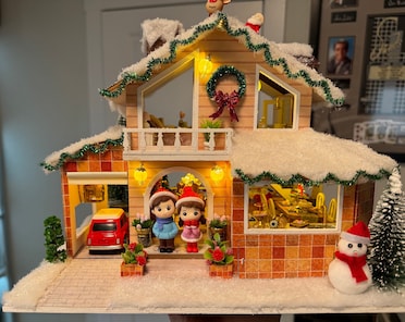 Happy Holiday Home (the Christmas House) Diorama - Etsy