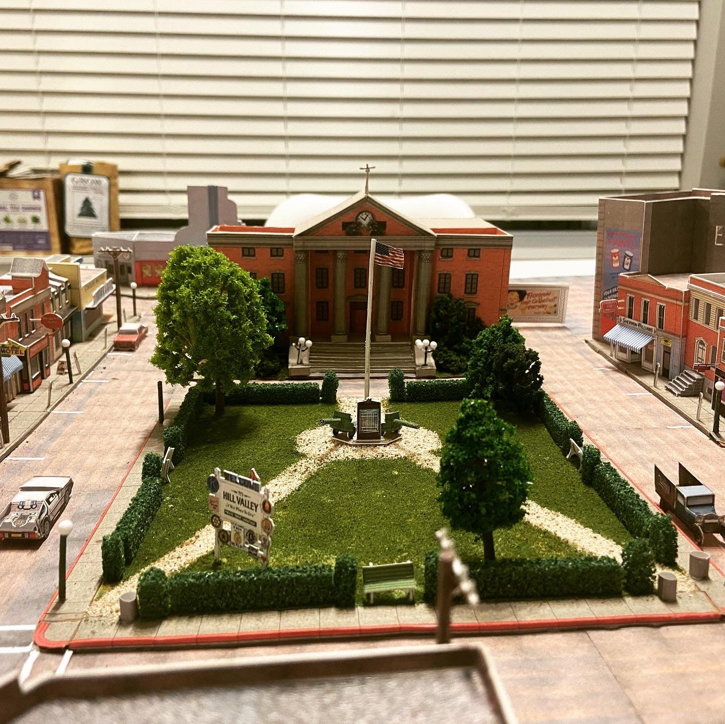 バック・トゥ・ザ・フューチャー ヒルバレー時計台 ジオラマ