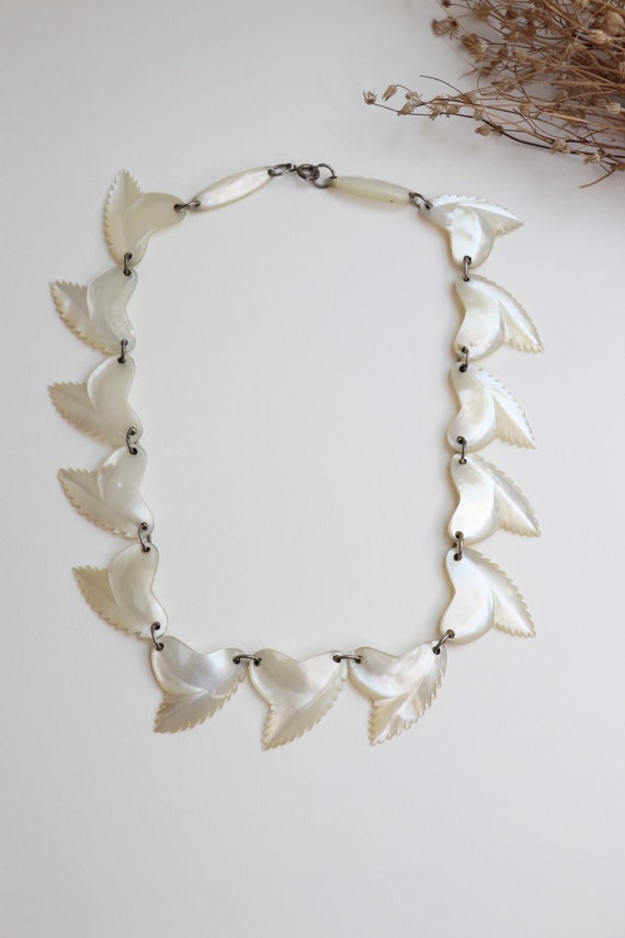 1940s french parisian mop mother of pearl necklace - image 1
