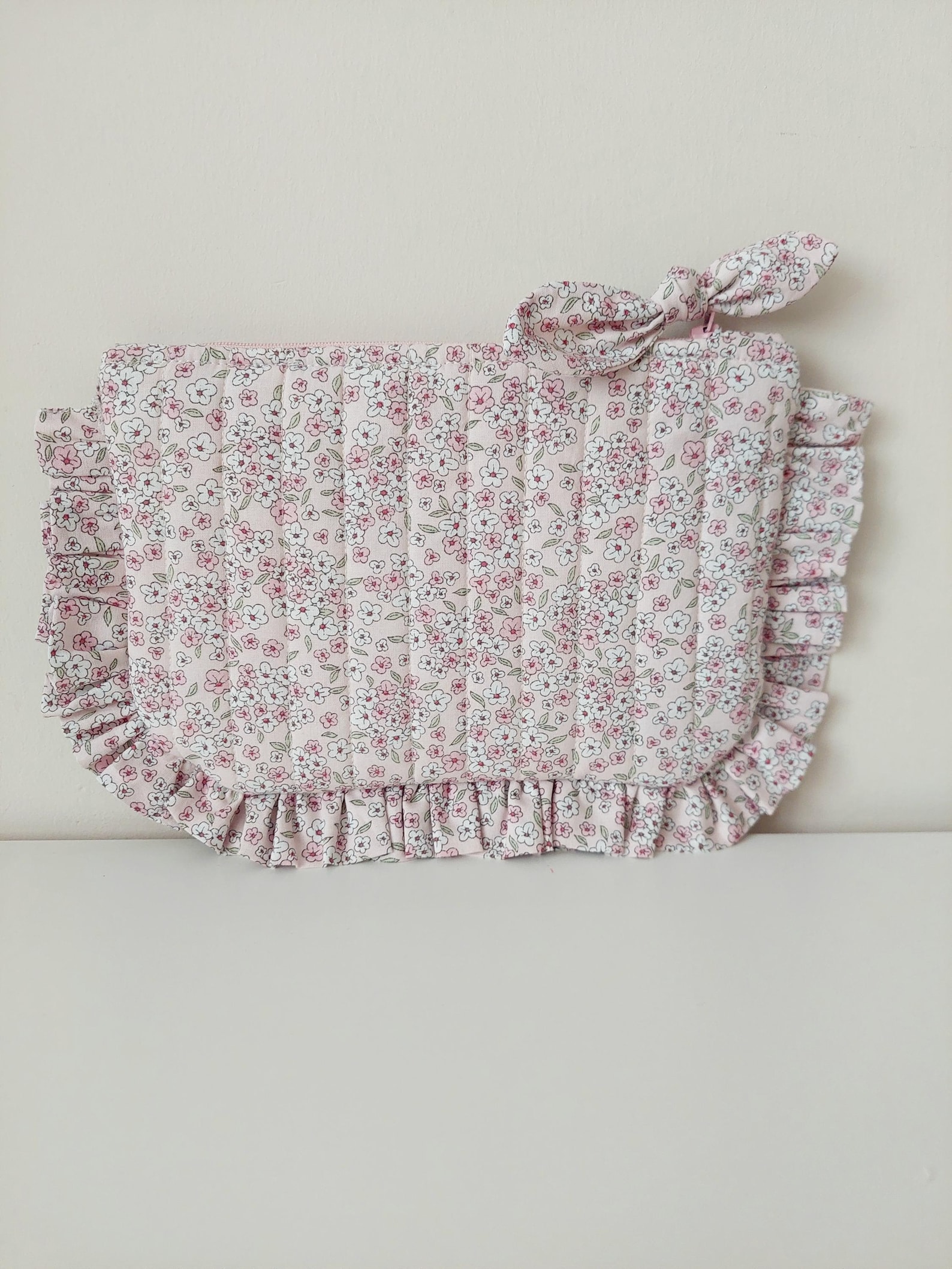 Quilted Ruffle Pouch Bag Sewing Pattern - Zipper Makeup Bag Pdf ...